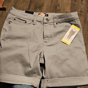 NWT DKNY Women's Gray Bermuda Shorts Size 6 Summer Casual